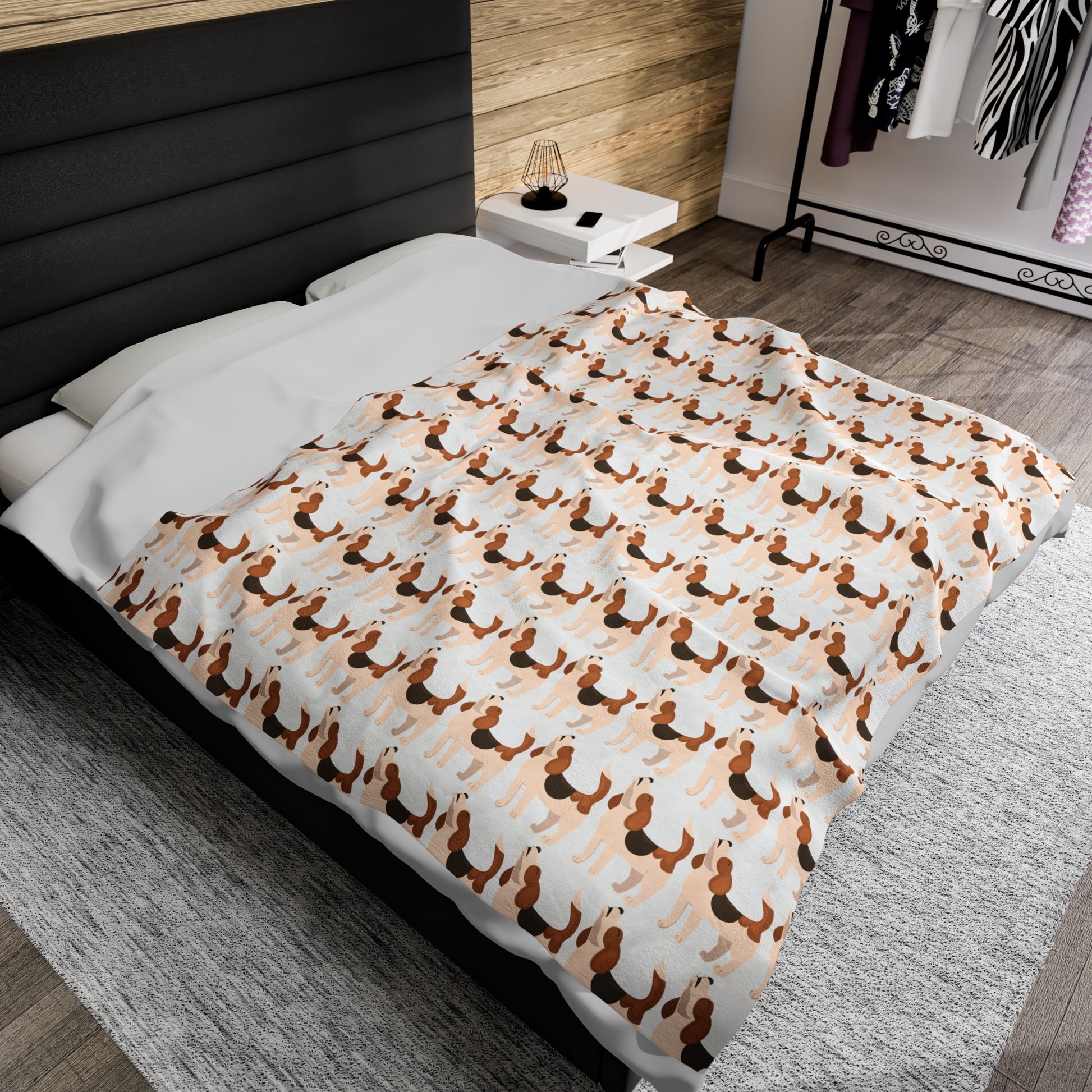 Howling Beagle Velveteen Plush Blanket - White - Finleys Online