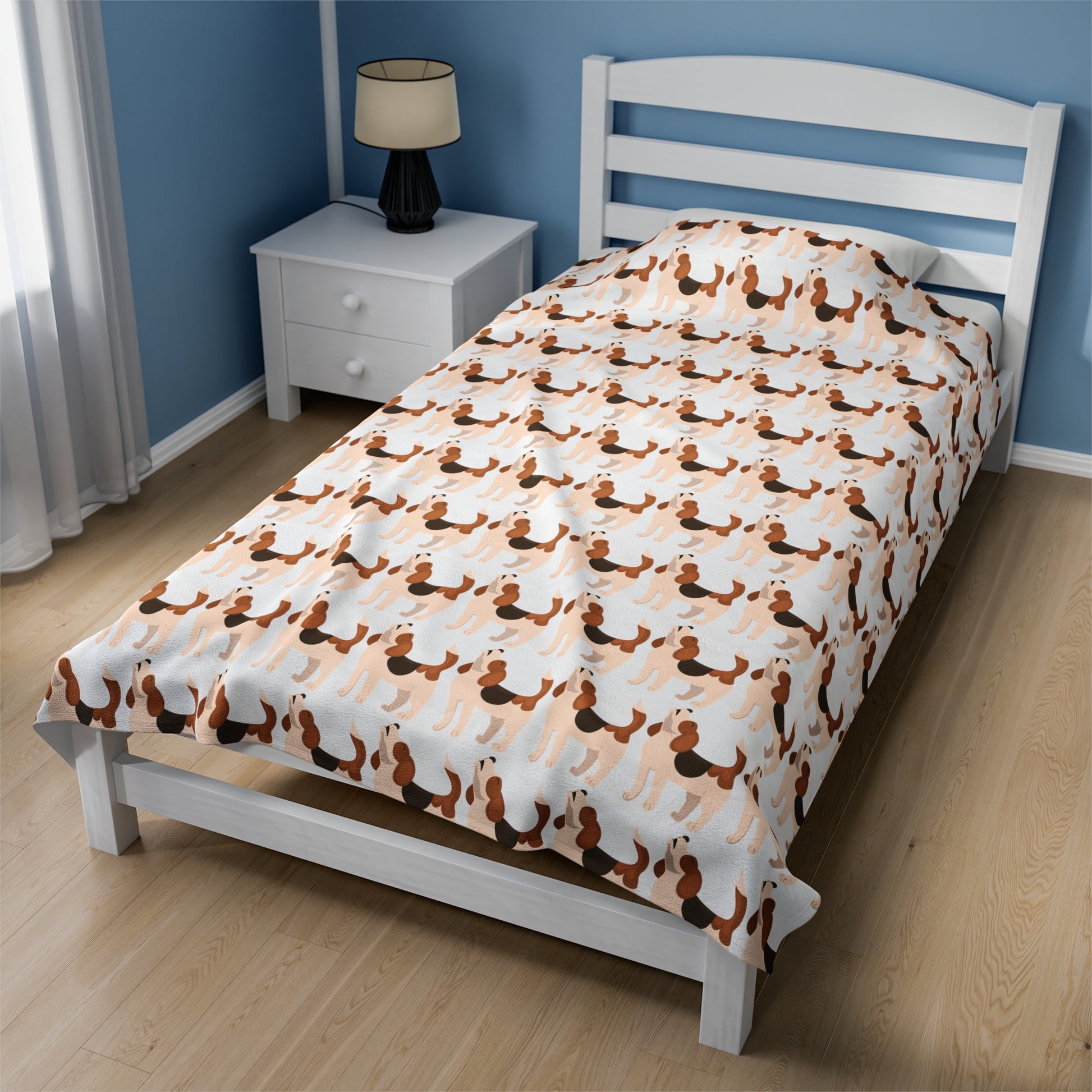 Howling Beagle Velveteen Plush Blanket - White - Finleys Online